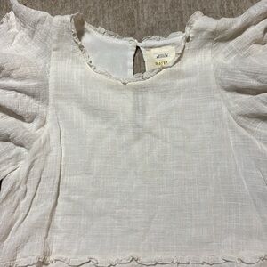 Medium Maeve white gauze top Anthropologie  100% cotton ruffle sleeves and hem